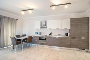 Cozy, modern studio apartment in the heart of St Julians